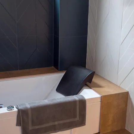Apartment Blue Iris, 2br, Workspace, Jacuzzi And Stunning Views