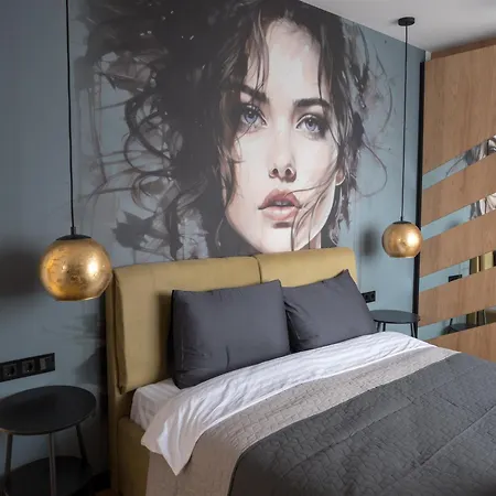 Blue Iris, 2br, Workspace, Jacuzzi And Stunning Views 公寓 索菲亞